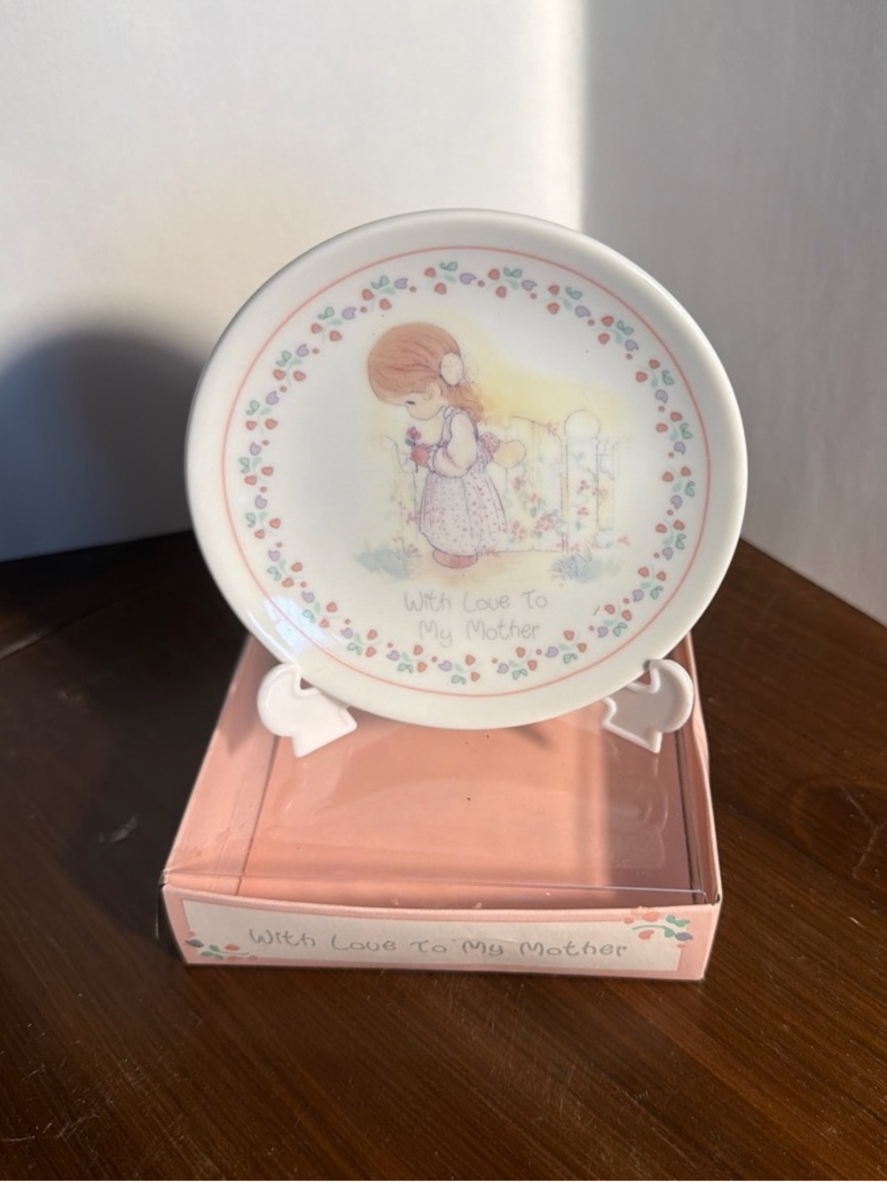 Precious Moments Pink and White 'With Love to My Mother' Decorative Plate